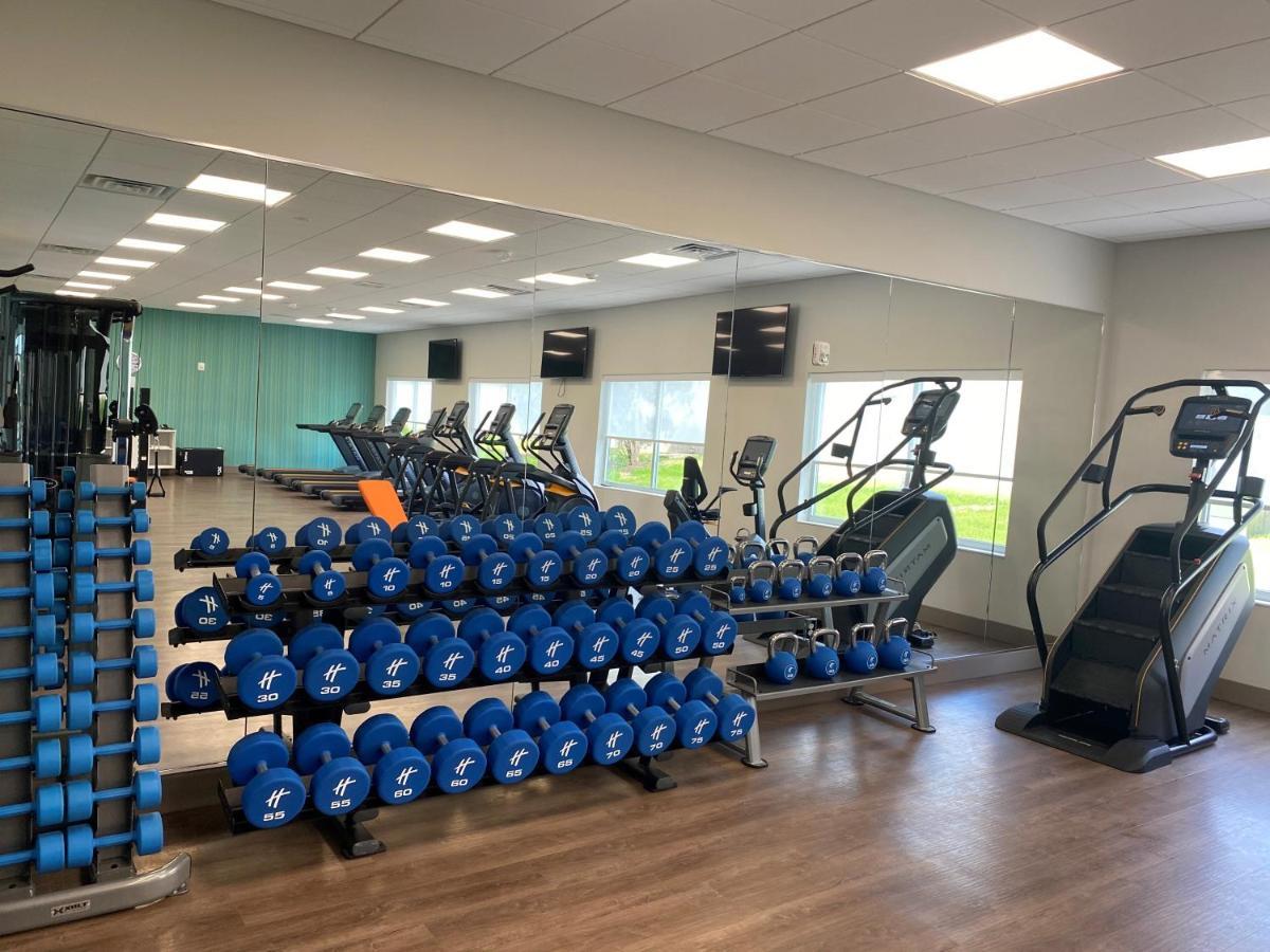 Holiday Inn Express & Suites - Madison West - Middleton By Ihg 外观 照片