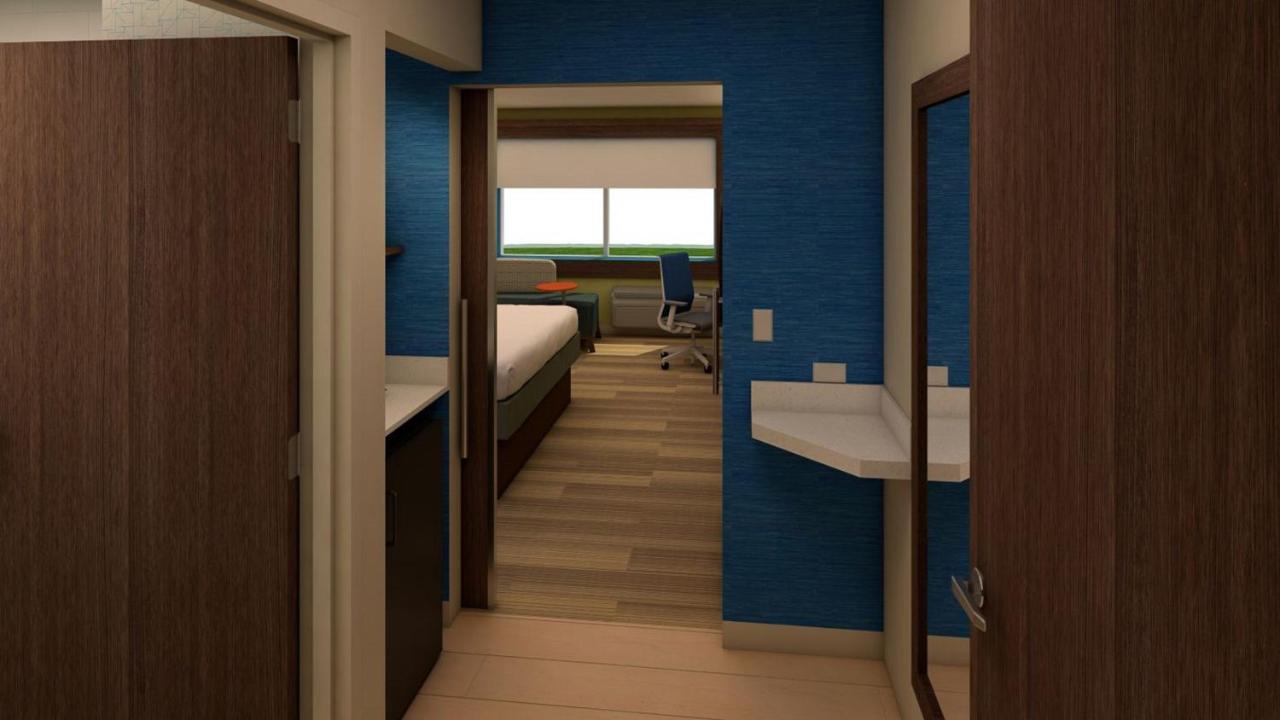 Holiday Inn Express & Suites - Madison West - Middleton By Ihg 外观 照片
