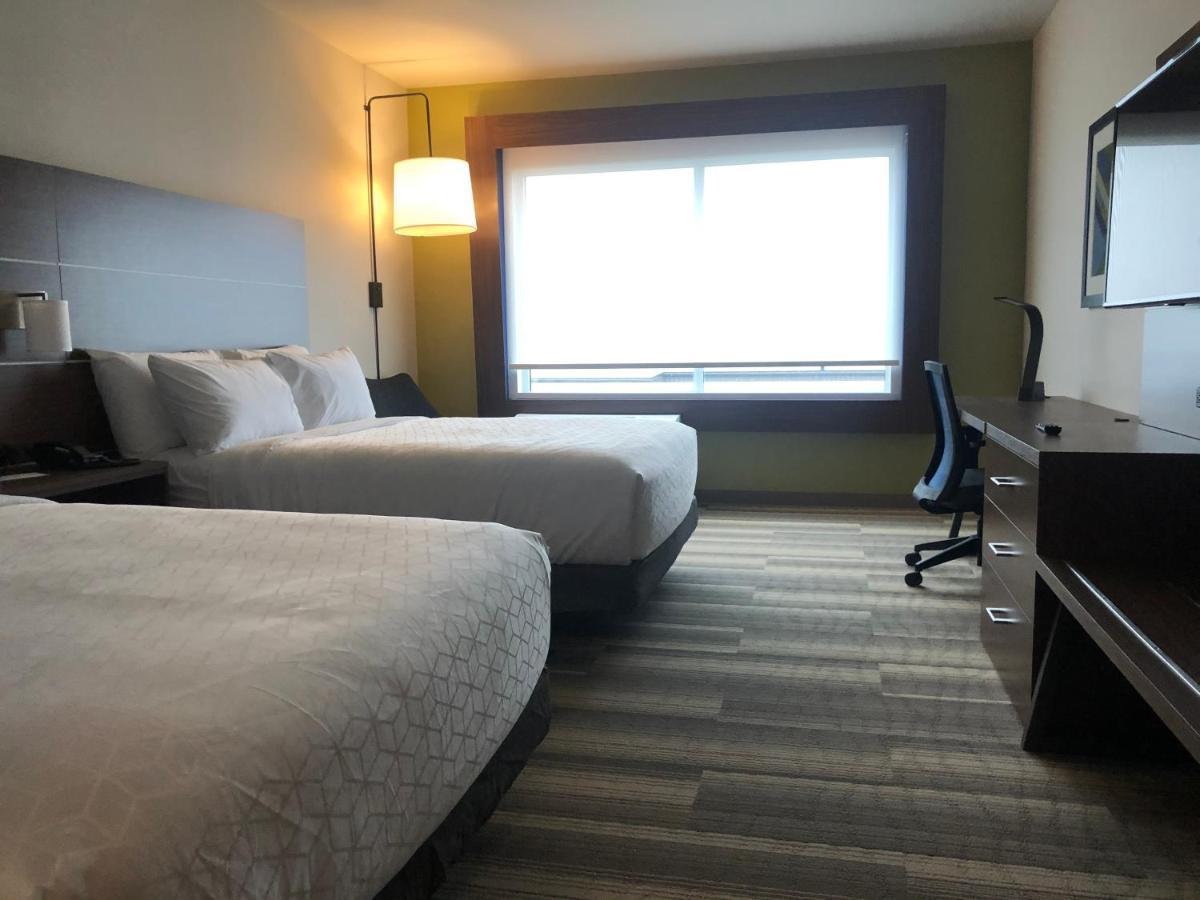 Holiday Inn Express & Suites - Madison West - Middleton By Ihg 外观 照片