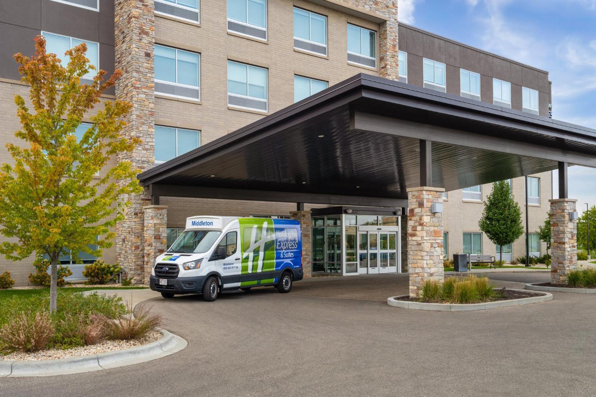 Holiday Inn Express & Suites - Madison West - Middleton By Ihg 外观 照片