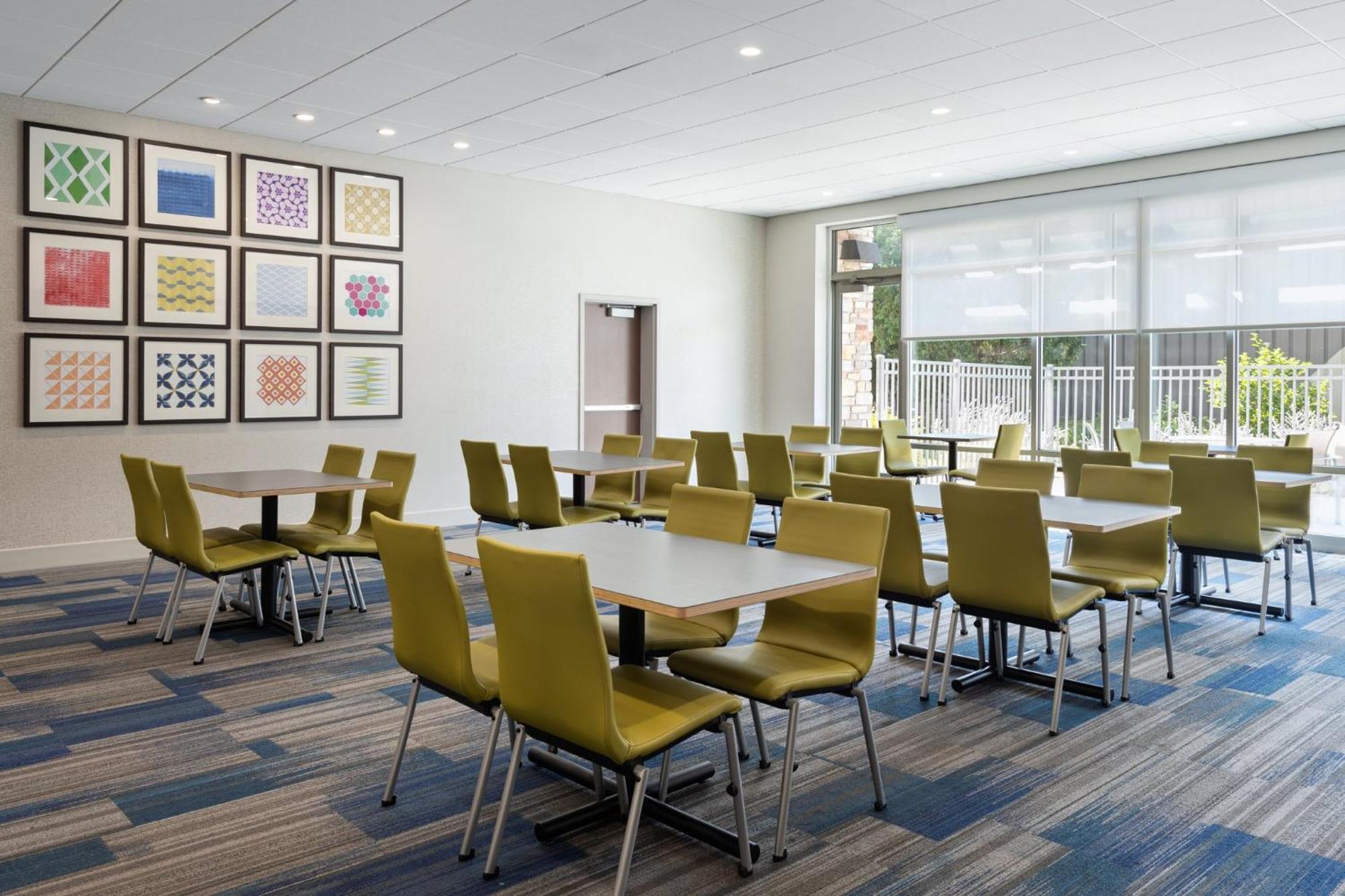 Holiday Inn Express & Suites - Madison West - Middleton By Ihg 外观 照片