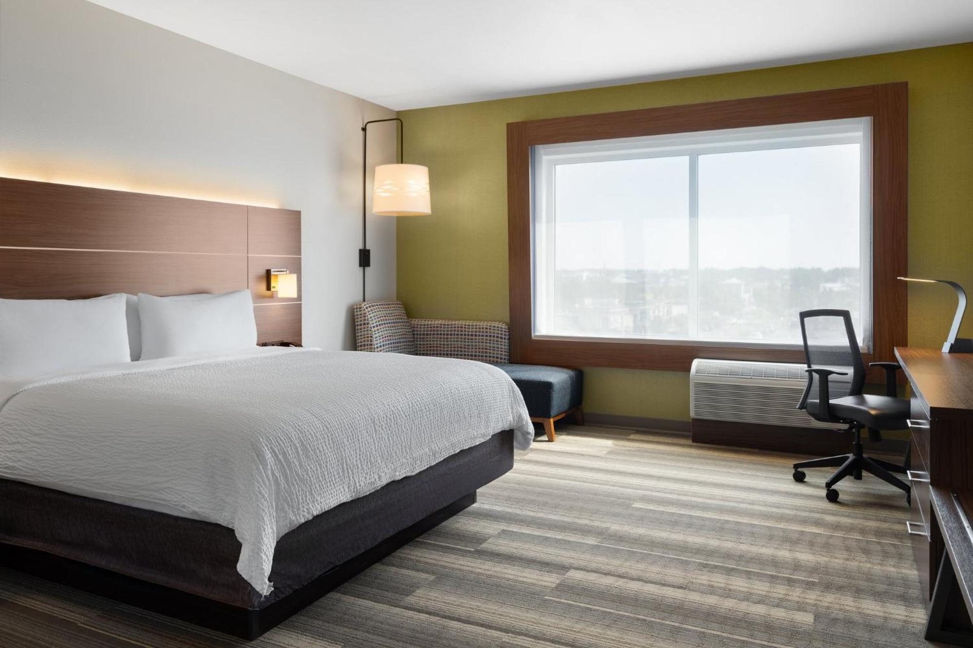 Holiday Inn Express & Suites - Madison West - Middleton By Ihg 外观 照片